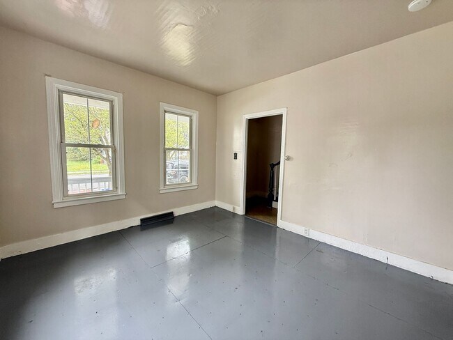 Foto del edificio - Spacious 2 Bedroom Home FOR RENT in Millvi...