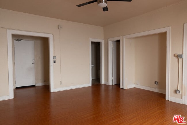 Building Photo - 661 Shatto Pl