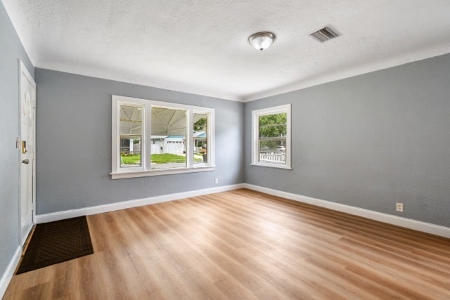 Foto del edificio - 2466 32nd Ave N