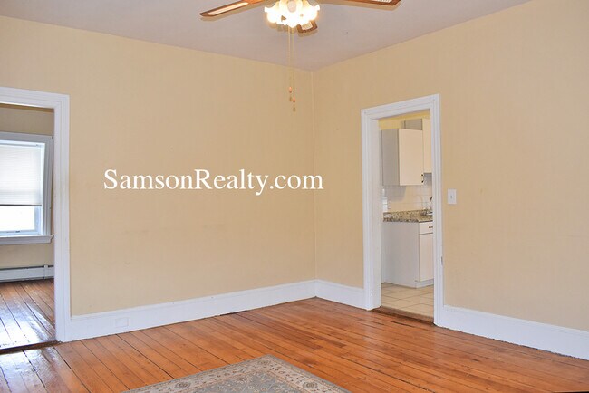 Foto del edificio - 157 Ives St