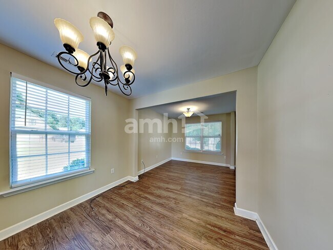 Foto del edificio - 271 Waxberry Ct