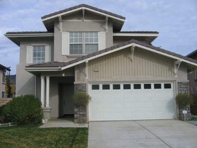 Foto principal - Two Story Simi Valley Home