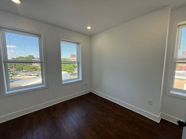 Foto del edificio - 3213 W Susquehanna Ave