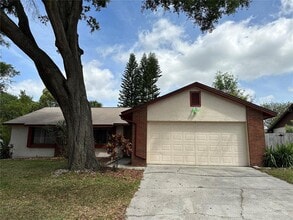 Building Photo - 7939 Glen Abbey Cir