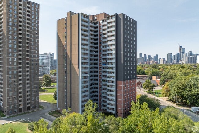 Photo du bâtiment - 230 Oak St