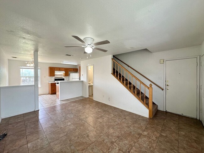 Foto del edificio - 2310 Wildewood Dr