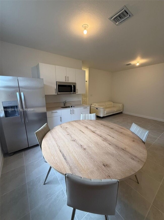 Foto del edificio - 2832 SE 23rd Ave