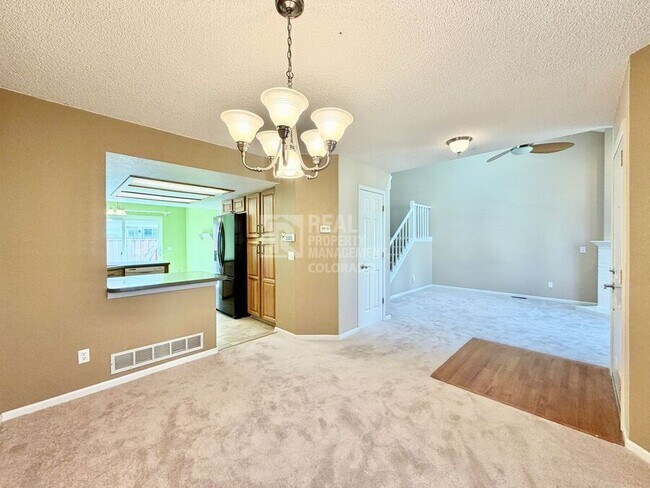 Foto del edificio - 2032 S Xenia Way