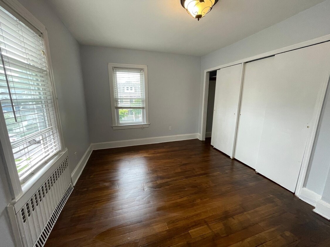 Primary Photo - 113 Kingsley St