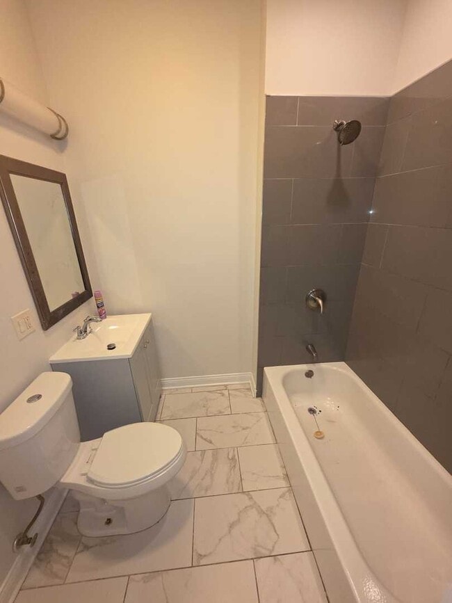 Foto del edificio - 4016 W 26th St