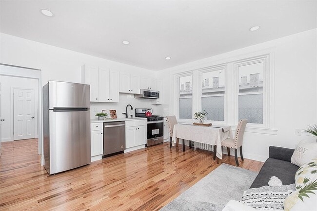 *Pictures are representative samples of the advertised unit. In some cases, the actual units you tou - 48 Ashford St