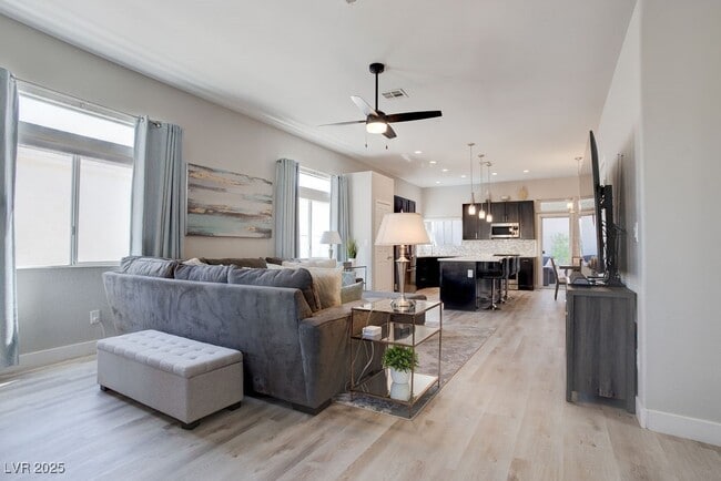 Building Photo - 755 Cam Del Ray