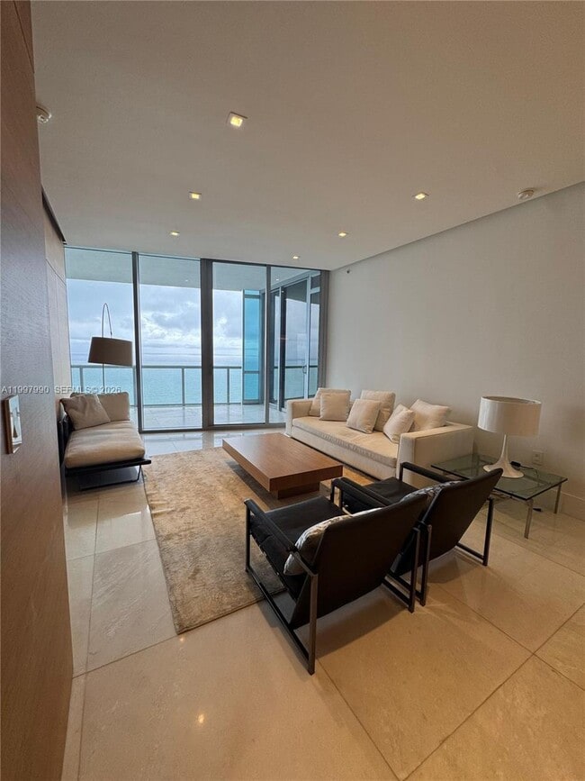 Building Photo - 17121 Collins Ave