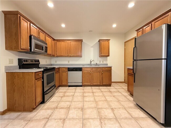 Foto del edificio - 238 B Glenwood Ave