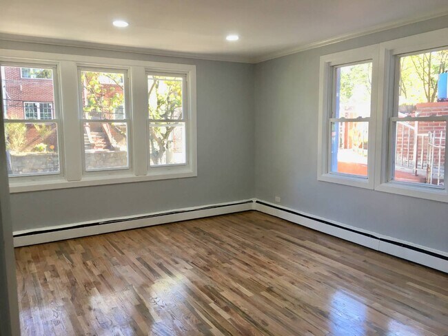Foto del edificio - 4319 Boyd Ave