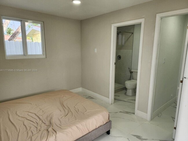 Building Photo - 20731 SW 117th Ave