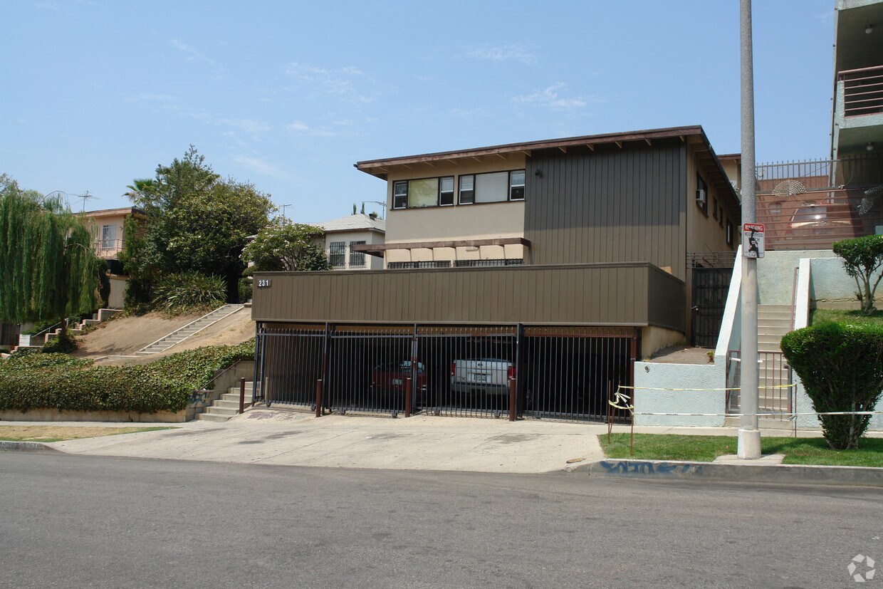 Building Photo - 231 S Carondelet St