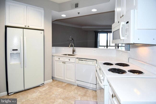 Foto del edificio - 3100 N Leisure World Blvd