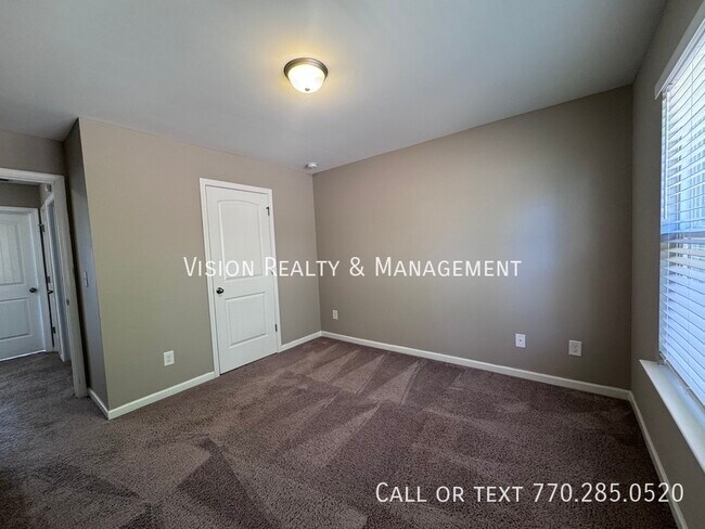 Foto del edificio - 344 Fieldcrest Dr