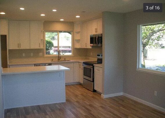 Building Photo - 350 Rockgreen Pl