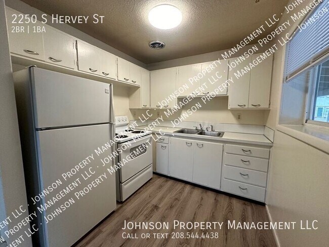 Building Photo - Boise Bench Apartment with Shared Yard, On...
