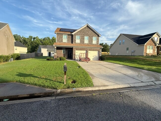 Foto del edificio - 3103 Pebble Brook Ln