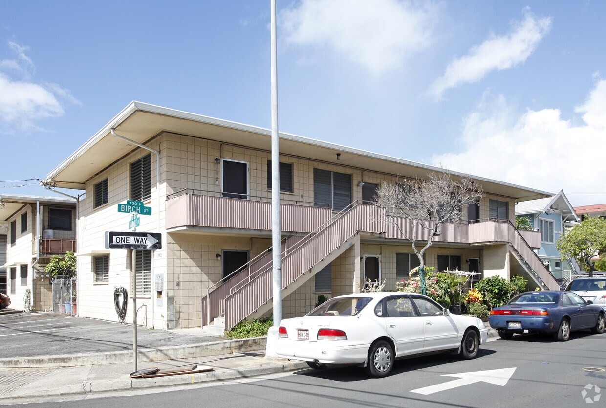 Primary Photo - 1244 Kamaile St