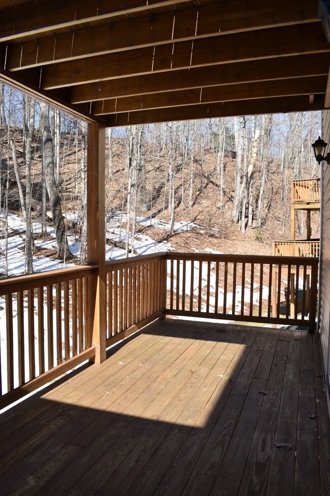 10 Woodside Dr Unit 10, Gorham, ME 04038 Condo for Rent in Gorham, ME