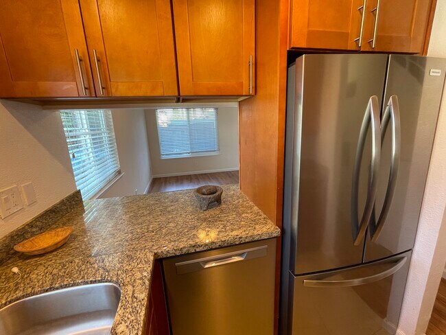 Foto del edificio - 1705 Monroe St