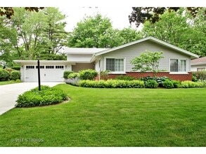 Building Photo - 1408 Longmeadow Dr