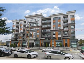 Building Photo - 20695 Eastleigh Crescent