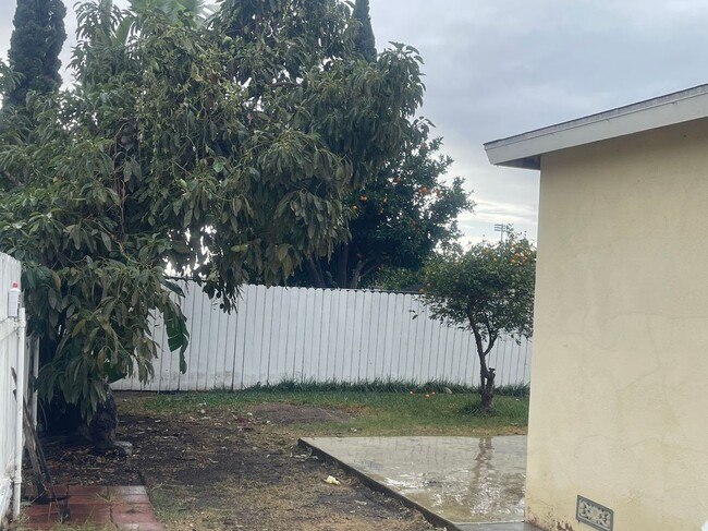 Foto del edificio - 10341 Parise Dr