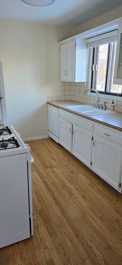 Primary Photo - Charming 3-Bedroom+Bonus Room Home for Rent