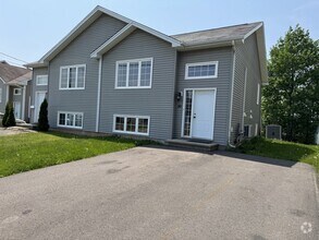 Building Photo - 30 Whisperwood Dr