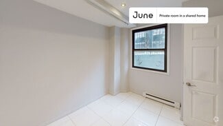 Building Photo - Private bedroom in 5 bed/2 bath Home