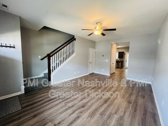 Foto del edificio - 409 Bell Forge Ct