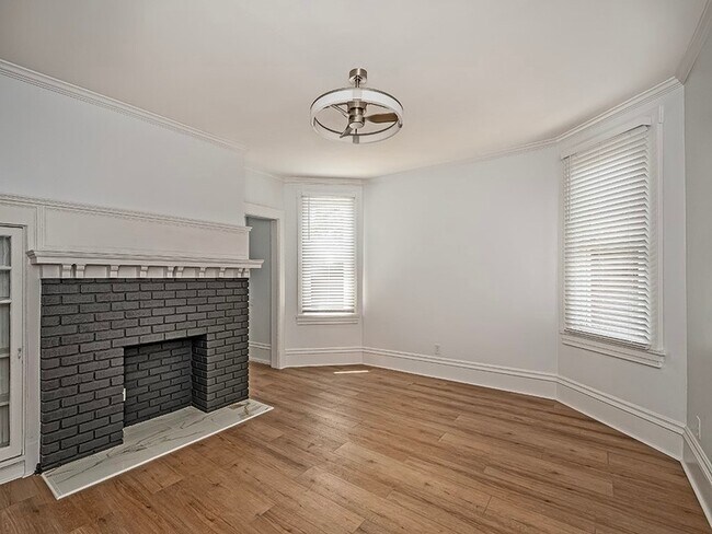 Foto del edificio - 624 N Sheridan Ave