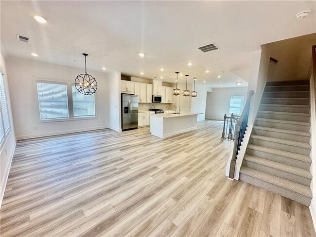 Building Photo - 6110 Ogeechee Rd SE