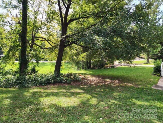 Building Photo - 4300 Carmel Forest Dr
