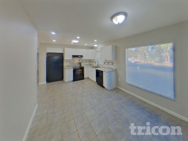 Foto del edificio - 1408 Highview Rd