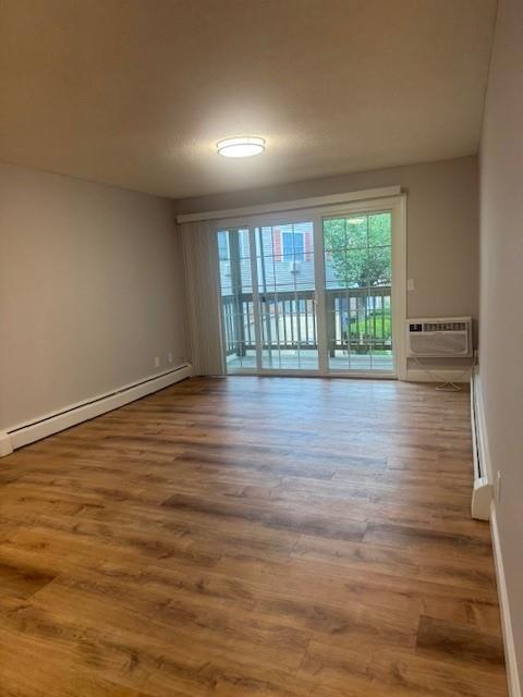 Building Photo - 65 Oaklawn Ave