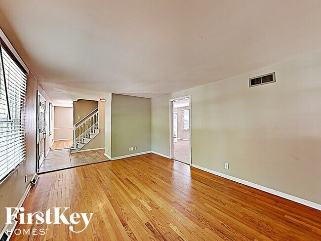 Foto del edificio - 8408 W 89th St