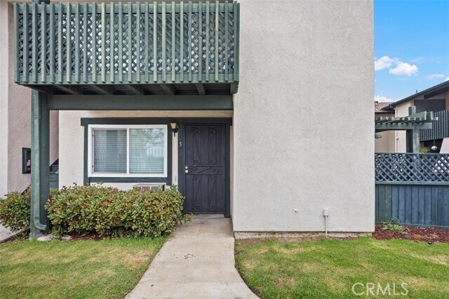 Building Photo - 23294 Orange Ave