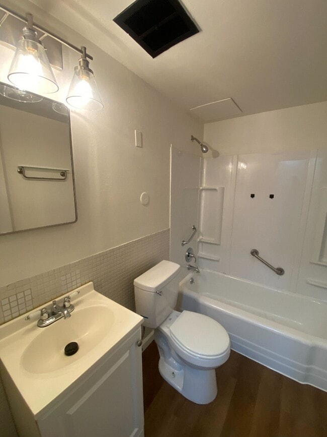 Building Photo - 3737 C Morganford