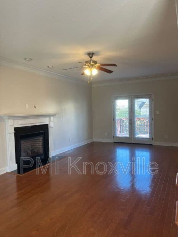 Foto del edificio - 5825 Beaver Run Ln