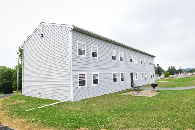 Building Photo - 7404 Allemaengel Rd