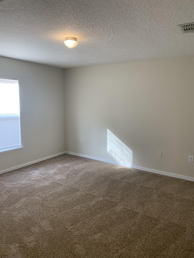 Foto del edificio - 4690 Salamander St