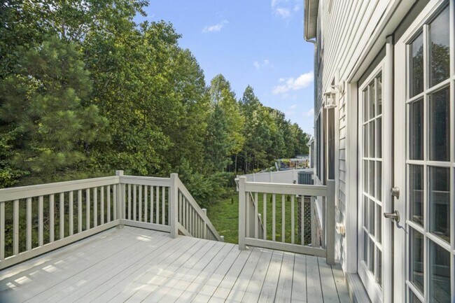 Foto del edificio - 5924 Roland Smith Dr