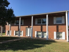Building Photo - 5840 Cherry Pl