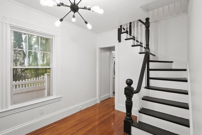 Building Photo - 37 E Emerson St